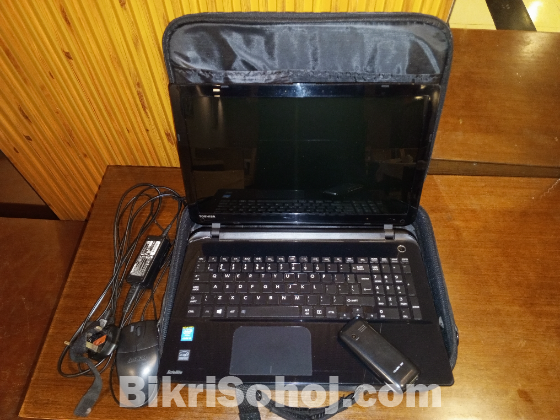 Toshiba Core i3 4/128SSD 6Gen 70% Fresh